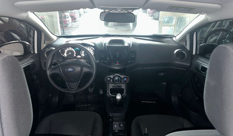 Renault Logan II 1.6 8V Authentique (L14) lleno