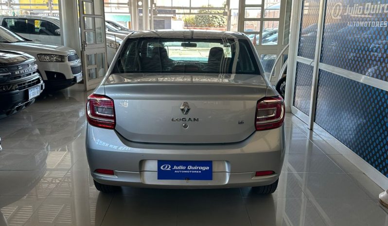 Renault Logan II 1.6 8V Authentique Plus lleno