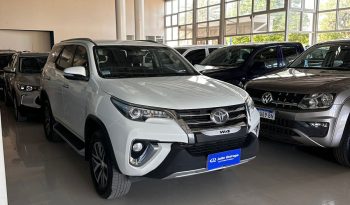 Toyota Hilux SW4 TDI SRX AT 7 Asientos (L16) lleno
